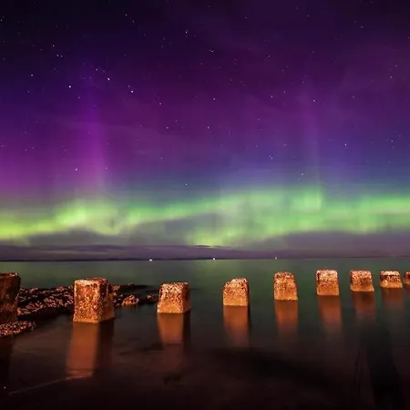 Big Sky Oceanview Retreat - Sleeps 6