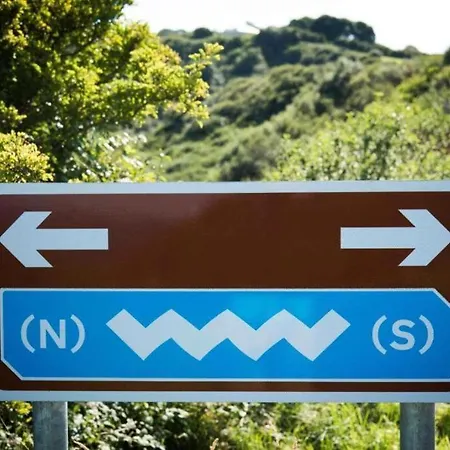 Big Sky Oceanview Retreat - Sleeps 6 Hébergement de vacances *