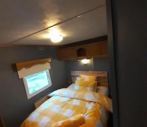 Big Sky Oceanview Retreat - Sleeps 6 Drumaville